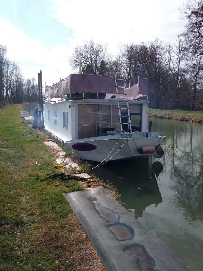 Bateau houseboat camille Hotel Donchery Exterior foto